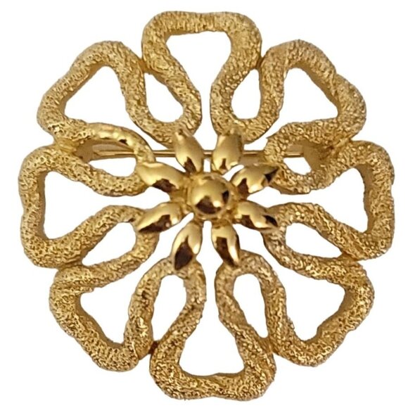 Trifari Crown Over T Gold Tone Open Textured Modernist Flower Brooch, Signed - Picture 6 of 6